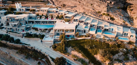 AEOLIS TINOS SUITES - TRIANTAROS image 3