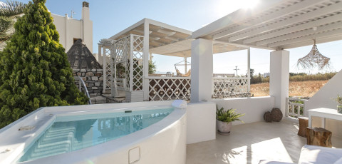 AEOLOS LUXURY VILLAS & SUITES - NAXOS TOWN AREA image 1