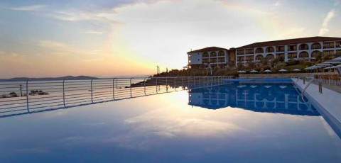 AKRATHOS BEACH HOTEL - OURANOUPOLIS image 2