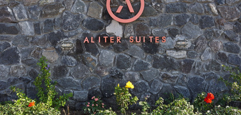 ALITER SUITES - FIRA image 2