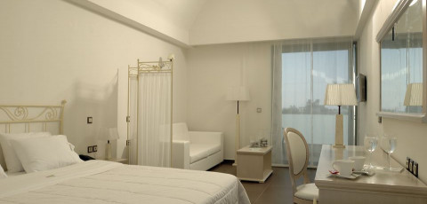 ANGELA SUITES HOTEL - SISSI image 14