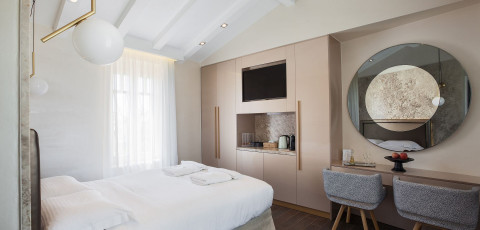 CONSOLATO BOUTIQUE SUITES - CHANIA image 9