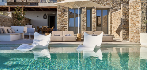 IOS GRAND POOL SUITES - MYLOPOTAS BEACH image 11