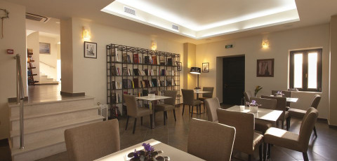 KRINOS SUITES HOTEL - BATSI image 15