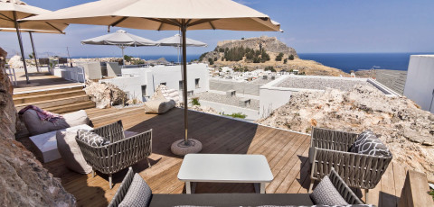 LINDOS COMFY SUITES image 14