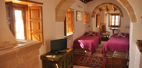 MALVASIA TRADITIONAL HOTEL - MONEMVASIA image 2