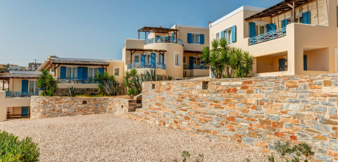 SUNRISE BEACH SUITES - SYROS image 13