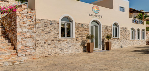 SUNRISE BEACH SUITES - SYROS image 3