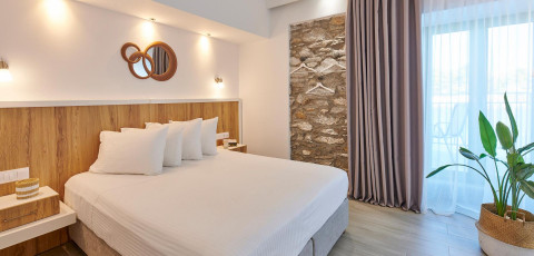 THE WATER HOTEL - SKIATHOS TOWN image 13